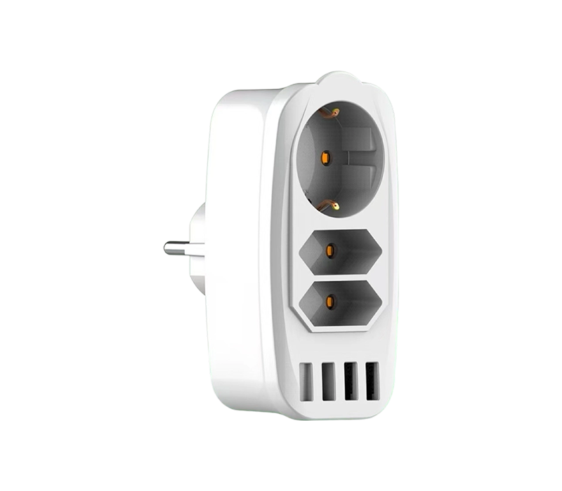 유럽형 C형 소켓 2개, 유럽형 F형 소켓 1개 및 USB-A 포트 4개를 갖춘 E05 플러그인 다기능 전원 스트립